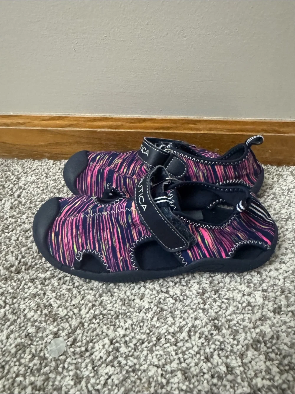 Girls Nautica Pink & Purple Striped Water Shoes Size 12
